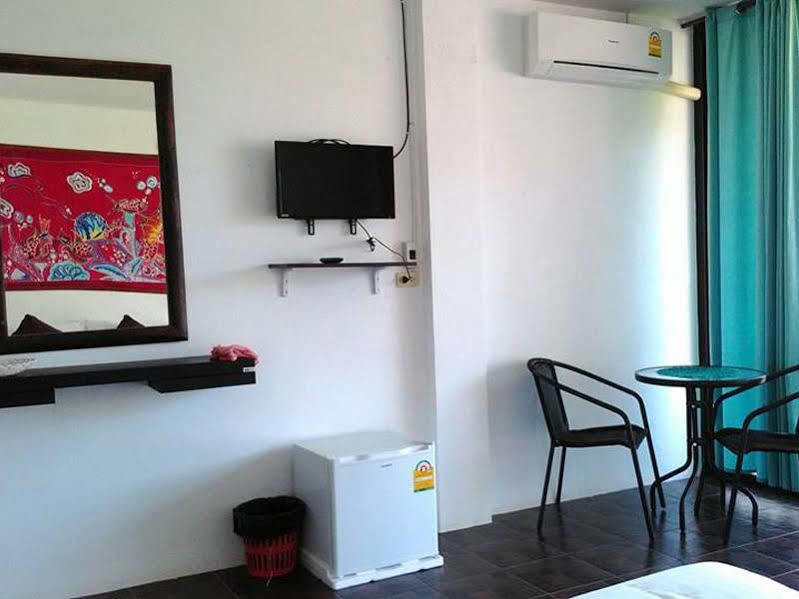 ホテル Lanta Friendly House Ko Lanta エクステリア 写真